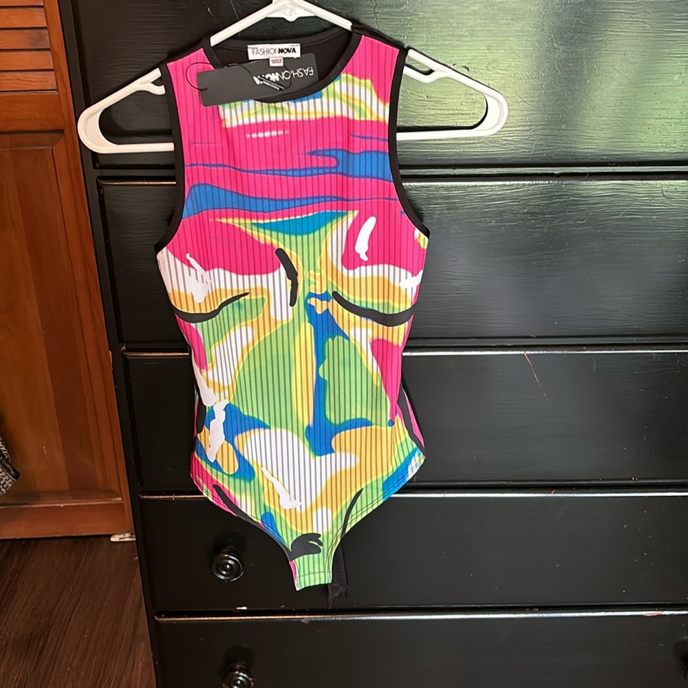 Fashion Nova New with tag bodysuit